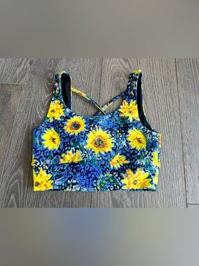 Exotica Sublime Sunflower Performance Scoop Neck Comfort Crop Top